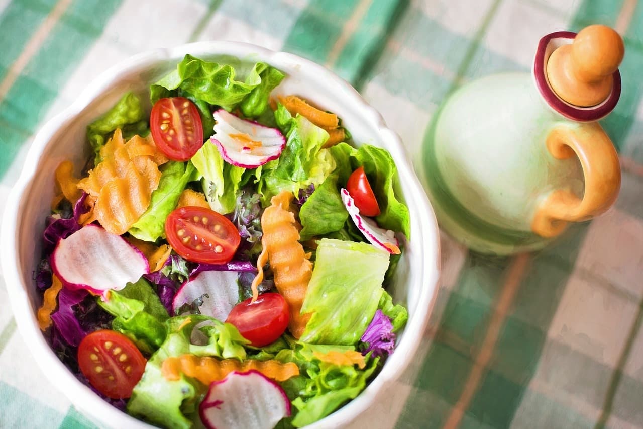 Salads can help keep you hydrated