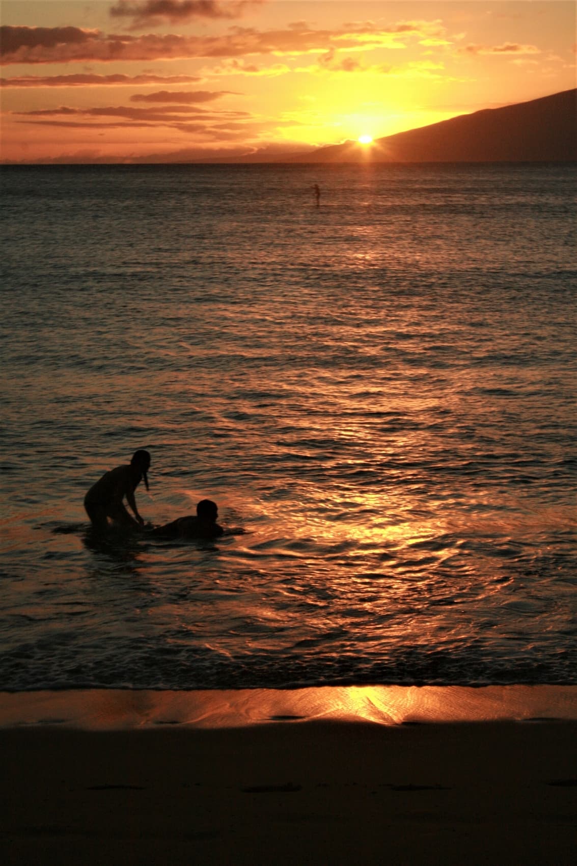 Maui kids playing in the water