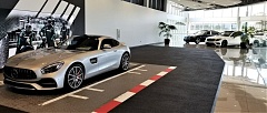 Mercedes Benz Scottsdale showroom